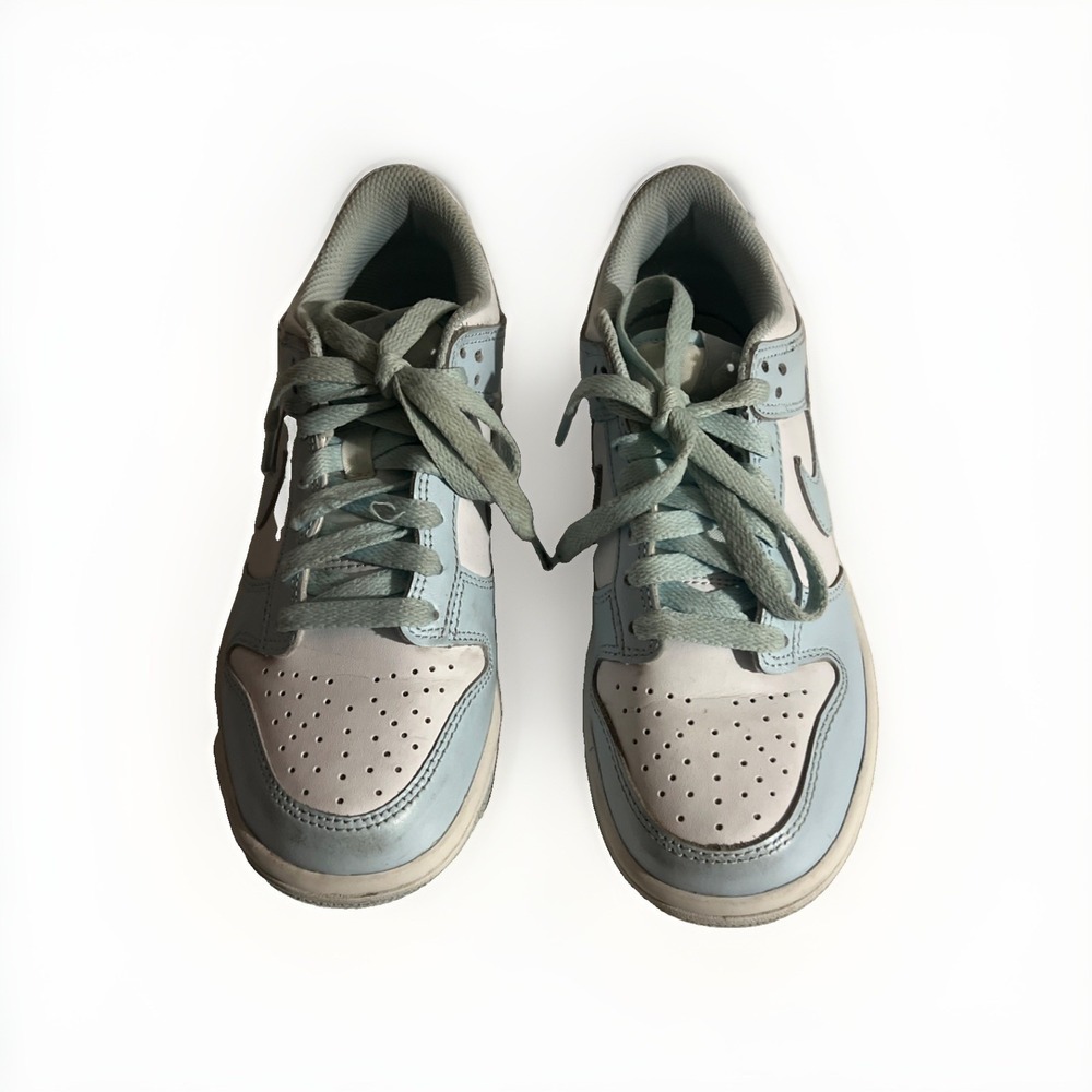 Good Condition Boy's Nike Dunk Low Size 4.5Y